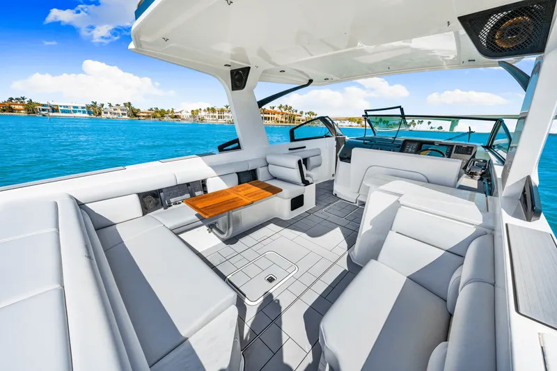 Slide: The Image of Aviara AV36 Outboard 2025 - 55