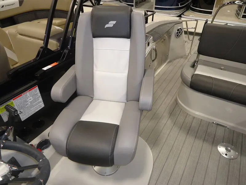 Slide: The Image of Starcraft Marine MX 23 Q DH 2025 - 11