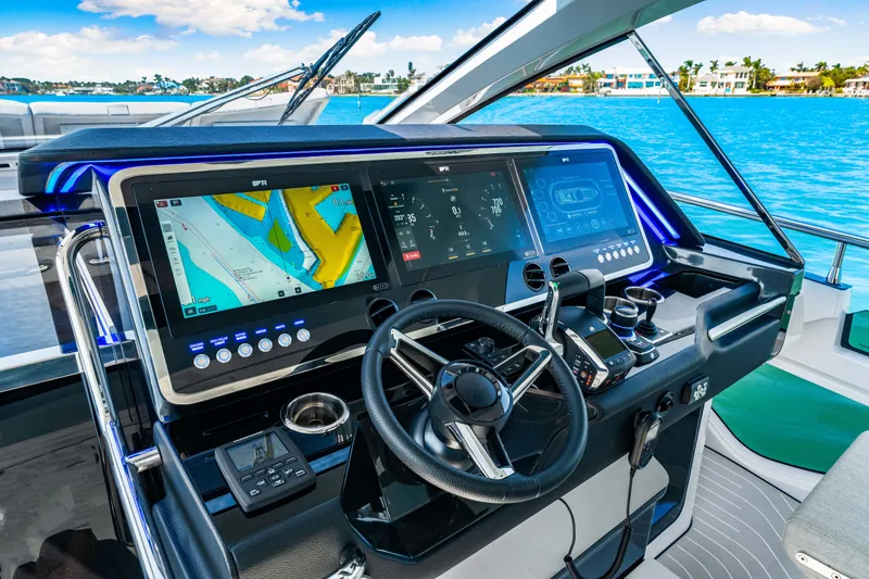 Slide: The Image of Azimut Verve 48 2025 - 23