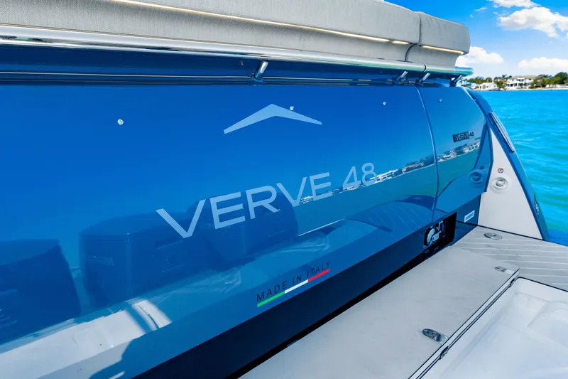 Slide: The Image of Azimut Verve 48 2025 - 30