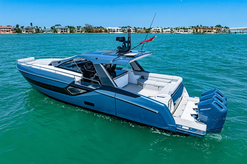 Slide: The Image of Azimut Verve 48 2025 - 38