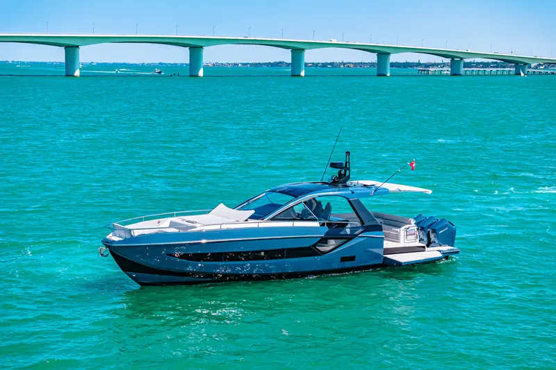 Slide: The Image of Azimut Verve 48 2025 - 46