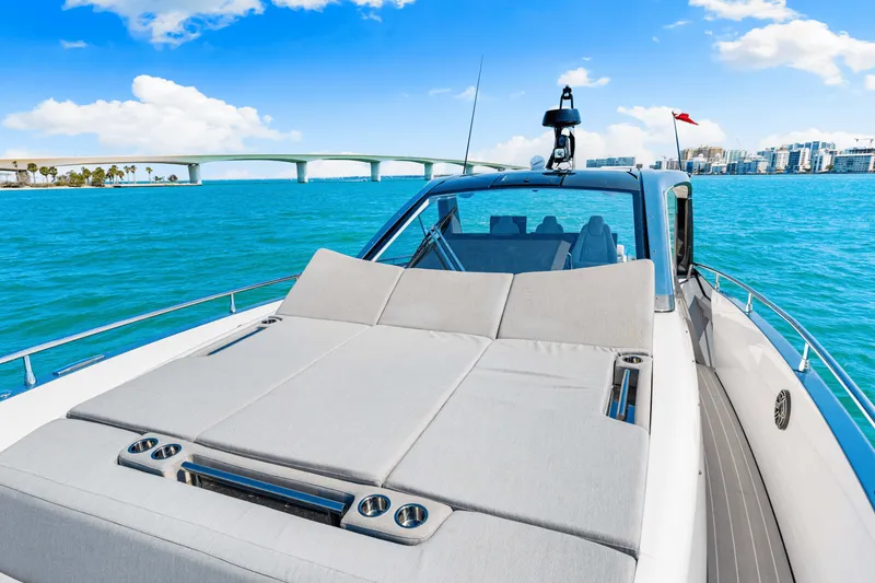 Slide: The Image of Azimut Verve 48 2025 - 54