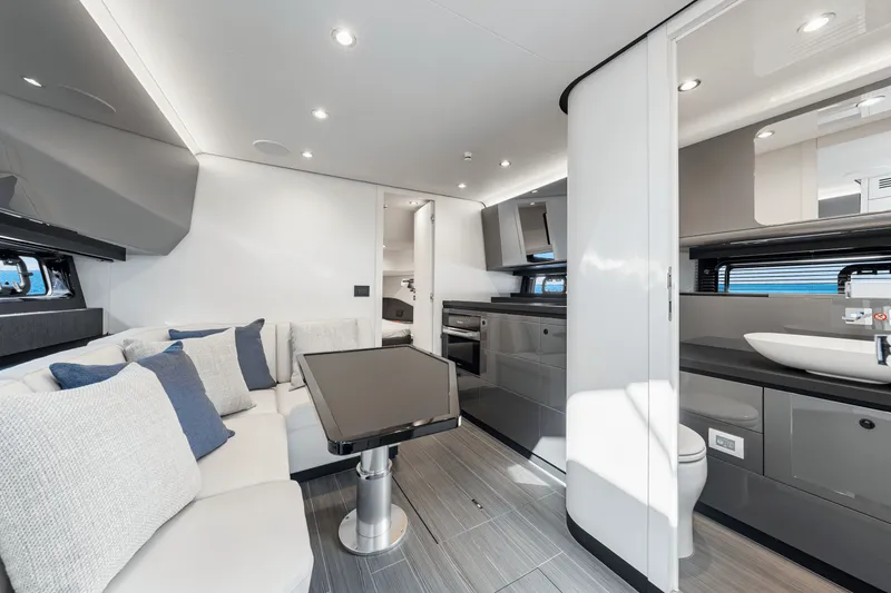 Slide: The Image of Azimut Verve 48 2025 - 57