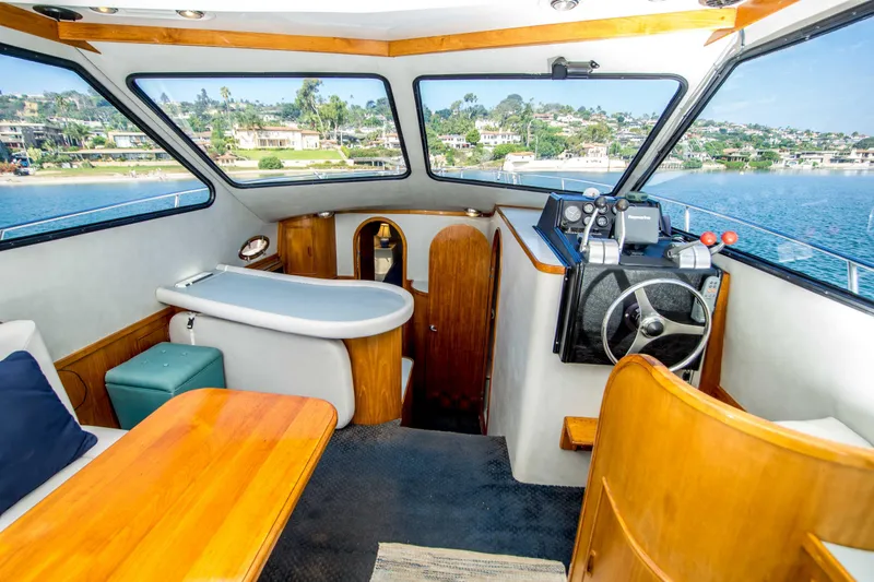 Slide: The Image of Mediterranean 38 SPORTFISHER 1989 - 7