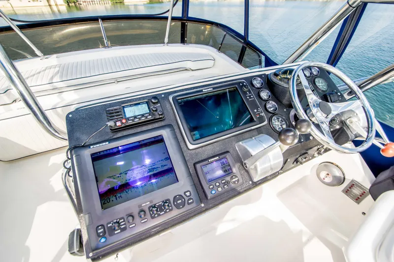 Slide: The Image of Mediterranean 38 SPORTFISHER 1989 - 18