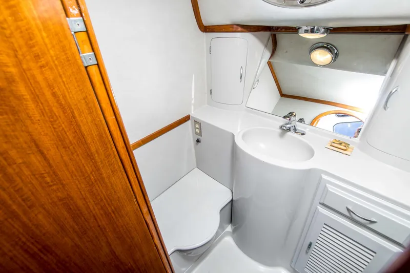 Slide: The Image of Mediterranean 38 SPORTFISHER 1989 - 15