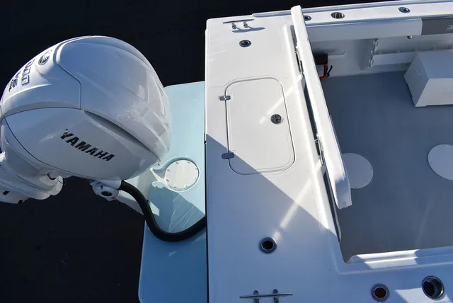 Slide: The Image of Steiger Craft 255 Miami 2026 - 14