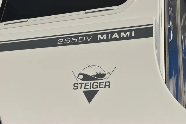 Slide: The Image of Steiger Craft 255 Miami 2026 - 17