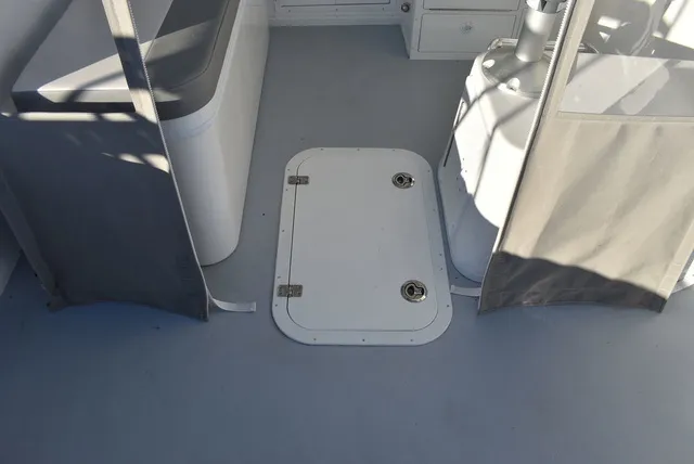 Slide: The Image of Steiger Craft 255 Miami 2026 - 31