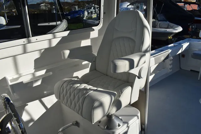 Slide: The Image of Steiger Craft 255 Miami 2026 - 36