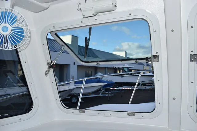 Slide: The Image of Steiger Craft 255 Miami 2026 - 62