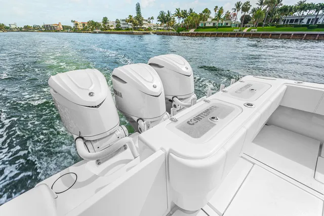 Slide: The Image of Contender 39ST CUSTOM BUILD 39' 2026 - 16