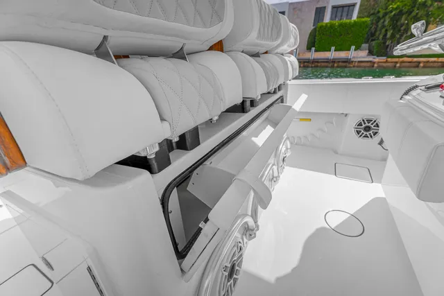 Slide: The Image of Contender 39ST CUSTOM BUILD 39' 2026 - 23