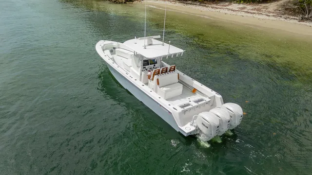 Slide: The Image of Contender 39ST CUSTOM BUILD 39' 2026 - 4