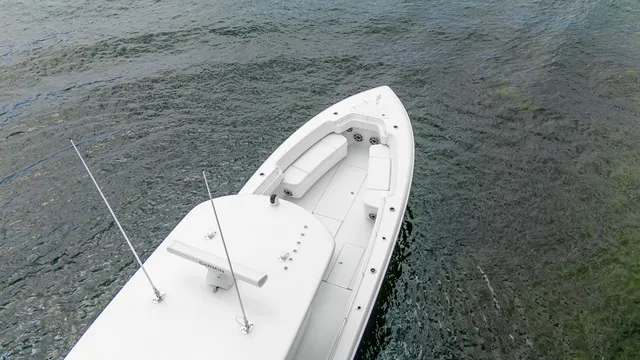 Slide: The Image of Contender 39ST CUSTOM BUILD 39' 2026 - 7