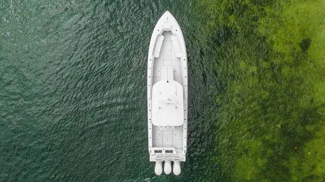 Slide: The Image of Contender 39ST CUSTOM BUILD 39' 2026 - 9
