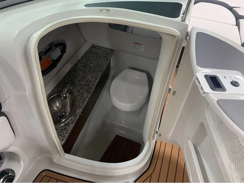 Slide: The Image of Crownline Boats E260 XS 2024 - 20