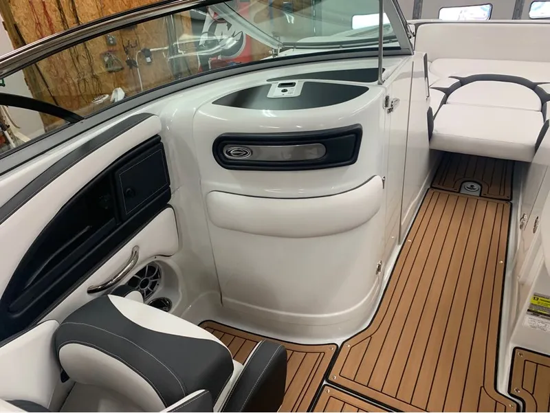 Slide: The Image of Crownline Boats E260 XS 2024 - 21