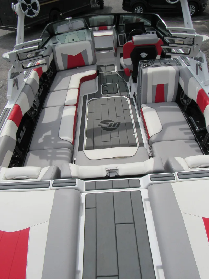 Slide: The Image of Malibu 24 MXZ 2021 - 10