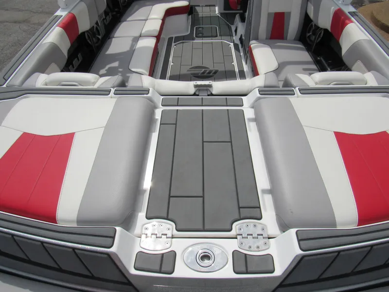 Slide: The Image of Malibu 24 MXZ 2021 - 9