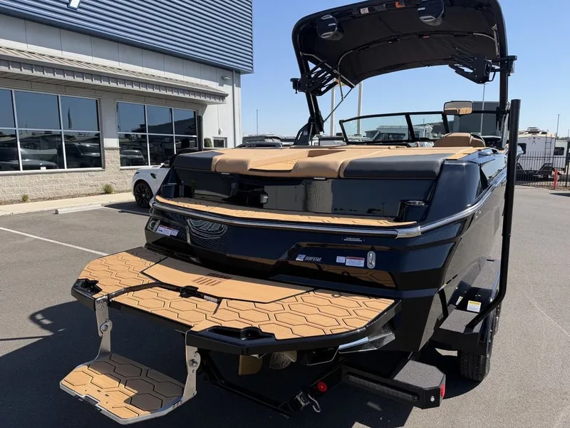 Slide: The Image of MasterCraft NXT22 2027 - 3
