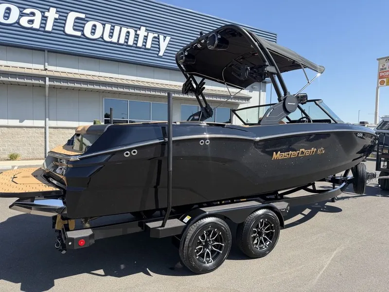 Slide: The Image of MasterCraft NXT22 2027 - 2