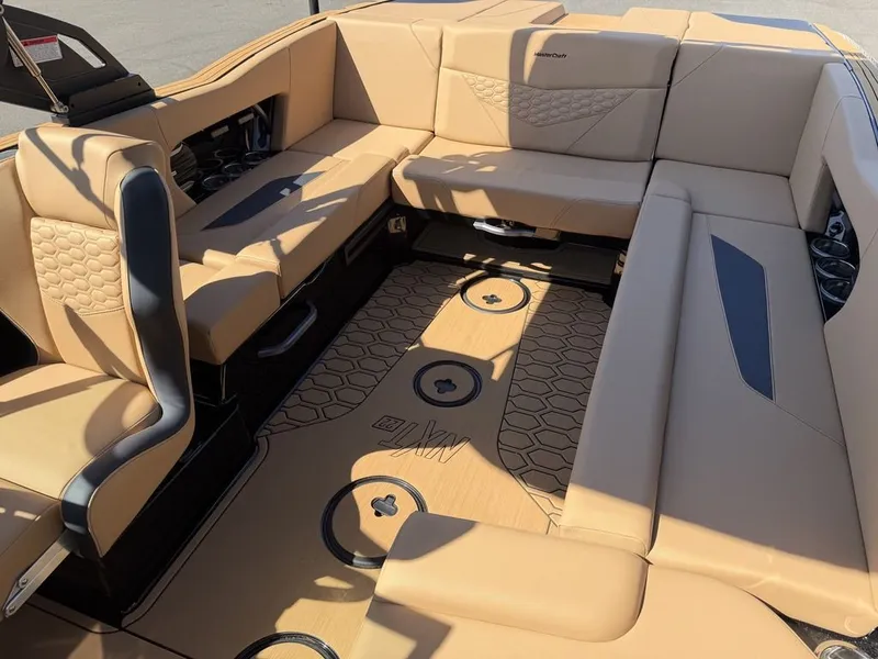 Slide: The Image of MasterCraft NXT22 2027 - 12