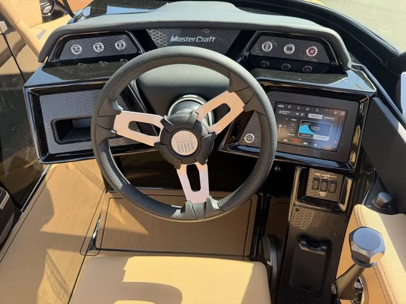 Slide: The Image of MasterCraft NXT22 2027 - 9