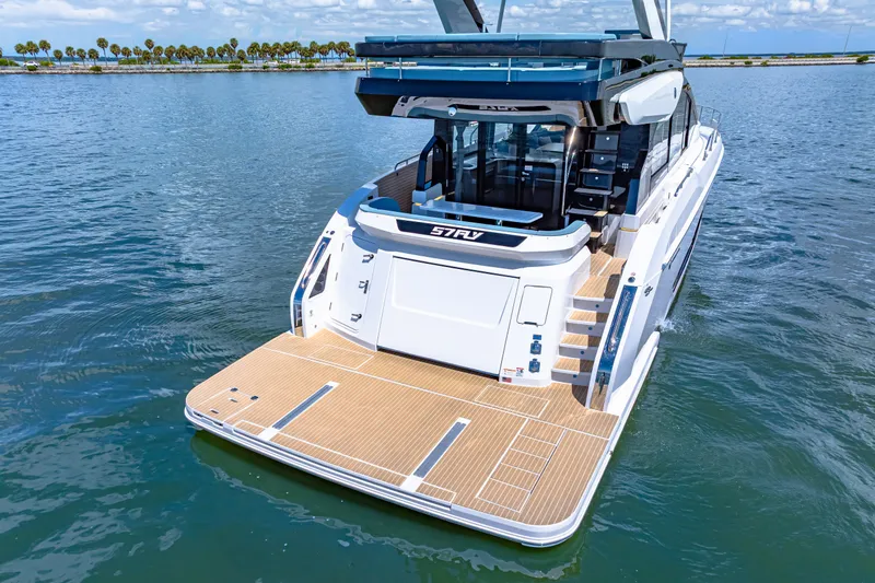 Slide: The Image of Cruisers Yachts 57 Fly 2025 - 28