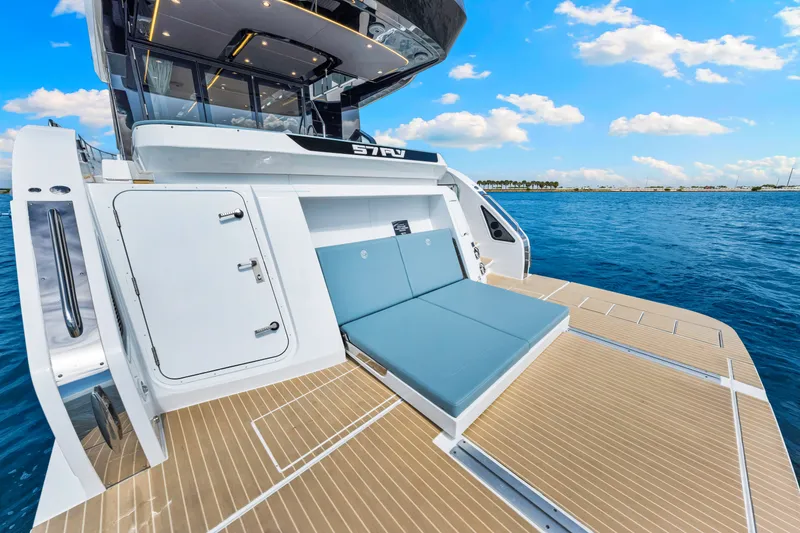Slide: The Image of Cruisers Yachts 57 Fly 2025 - 29