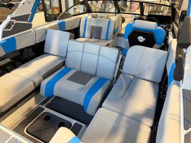Slide: The Image of Malibu 23 LSV 2026 - 24