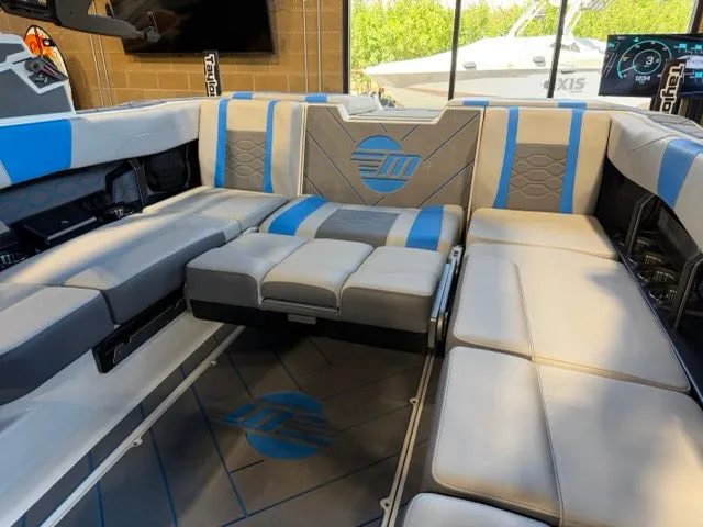 Slide: The Image of Malibu 23 LSV 2026 - 25