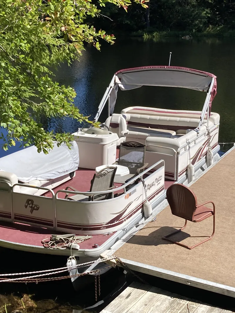 The Image of Godfrey Aqua Patio 240 LE 2001 - 0
