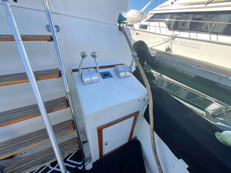 Slide: The Image of Californian 55 Cockpit Motor Yacht 1989 - 24