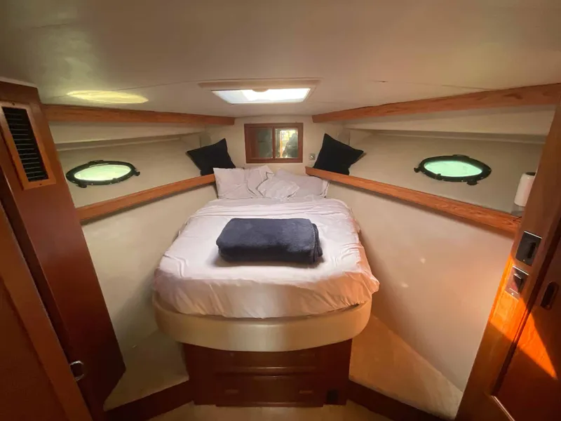 Slide: The Image of Californian 55 Cockpit Motor Yacht 1989 - 7