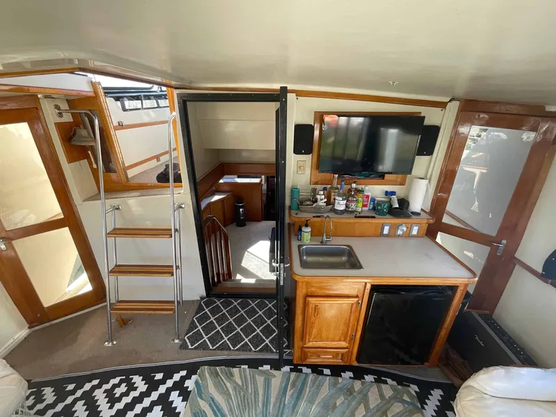 Slide: The Image of Californian 55 Cockpit Motor Yacht 1989 - 5