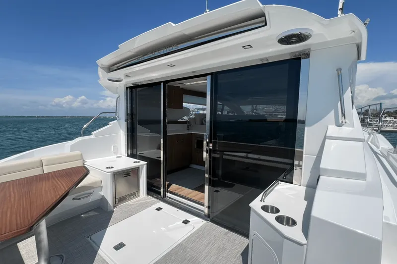 Slide: The Image of Cruisers Yachts 46 Cantius 2025 - 19