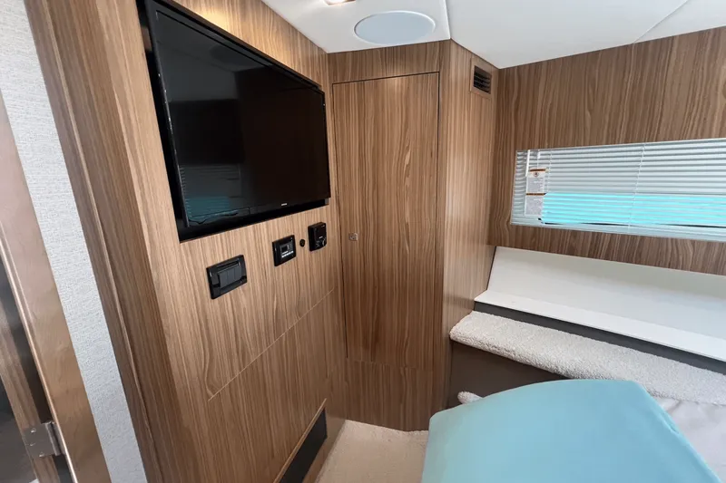 Slide: The Image of Cruisers Yachts 46 Cantius 2025 - 38