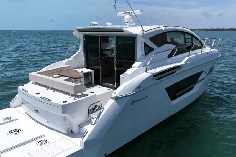 Slide: The Image of Cruisers Yachts 46 Cantius 2025 - 5