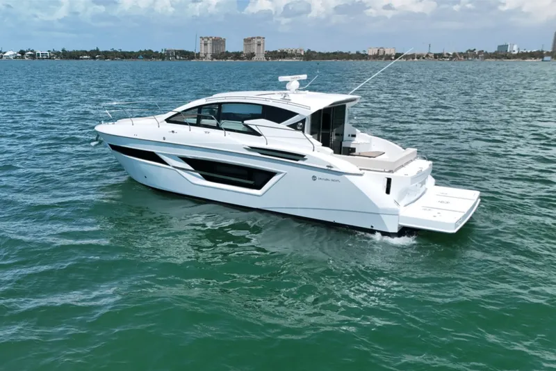 Slide: The Image of Cruisers Yachts 46 Cantius 2025 - 8