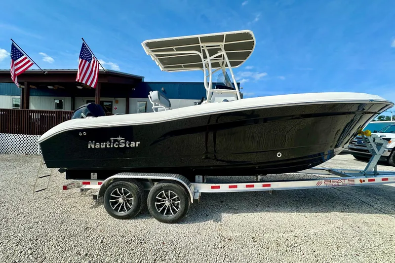 Slide: The Image of NauticStar 222 Offshore 2024 - 2