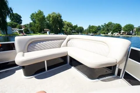 Slide: The Image of Crest Wave 230 Touring L 2012 - 2