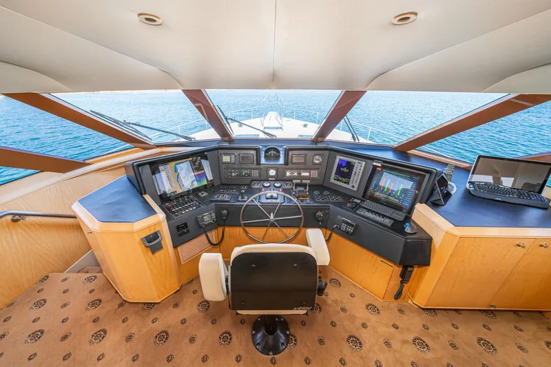 Slide: The Image of Nordlund Cockpit Motor Yacht 1995 - 36