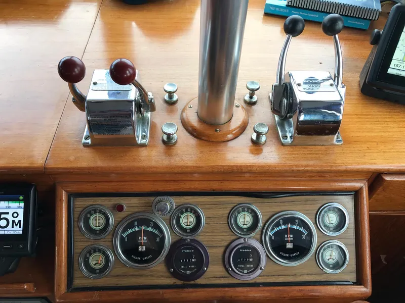 Slide: The Image of Grand Banks 42 Classic 1969 - 10