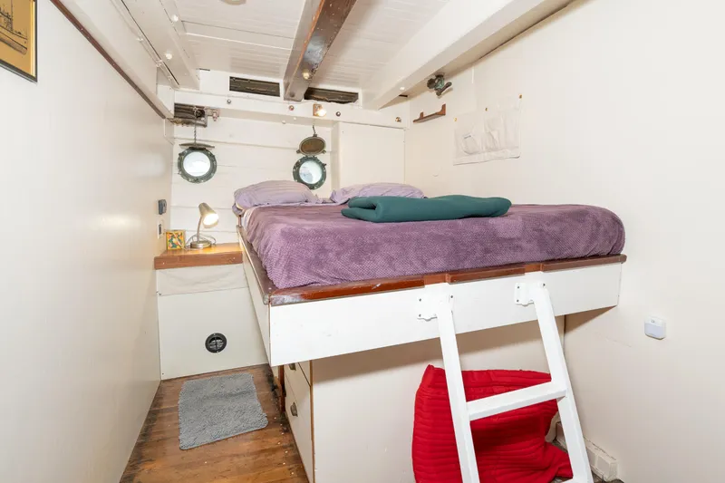 Slide: The Image of Custom Sagstad Fantail 1941 - 50