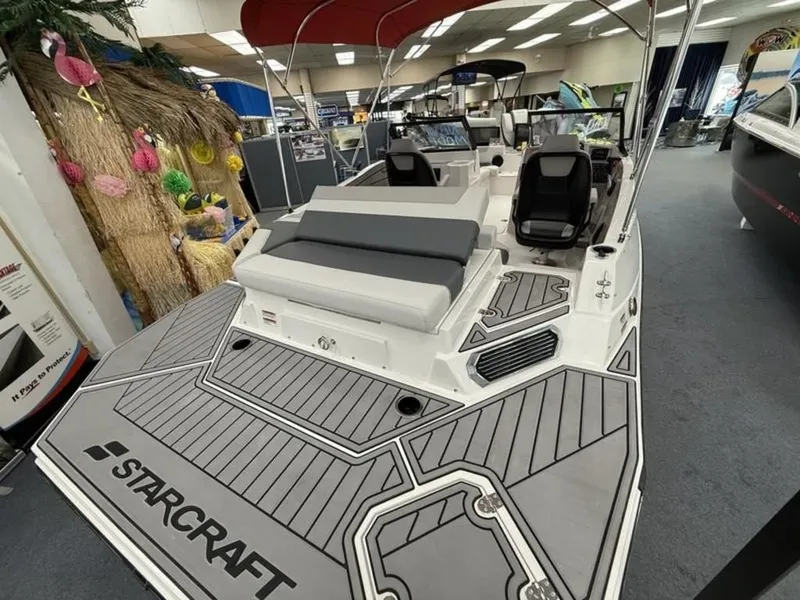 Slide: The Image of Starcraft Marine SVX 210 IO 2025 - 12