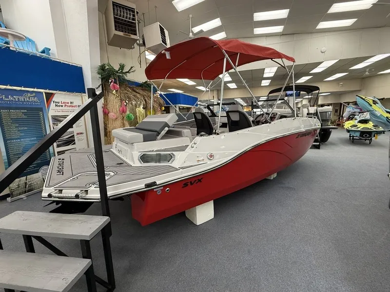 Slide: The Image of Starcraft Marine SVX 210 IO 2025 - 4