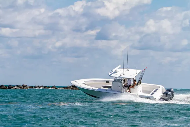 The Image of Contender 32ST CUSTOM BUILD 32' 2027 - 1