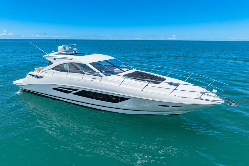 Slide: The Image of Sea Ray 510 SUNDANCER 2017 - 14